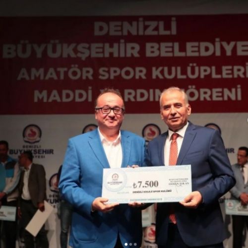 Denizli Büyükşehir Belediyesi amatör spor kulüplerine maddi yardımda bulundu.